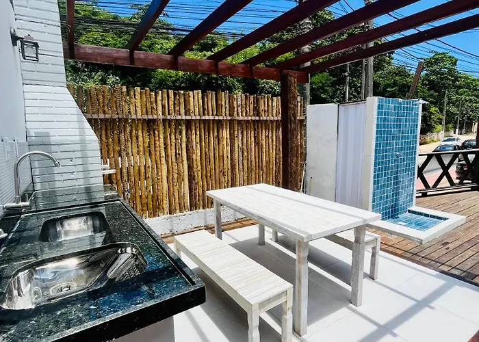 Apartamentos Charmosos Na Avenida Principal De Buzios
